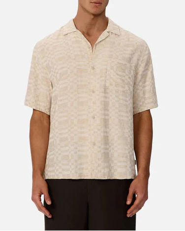 Mens > Tops